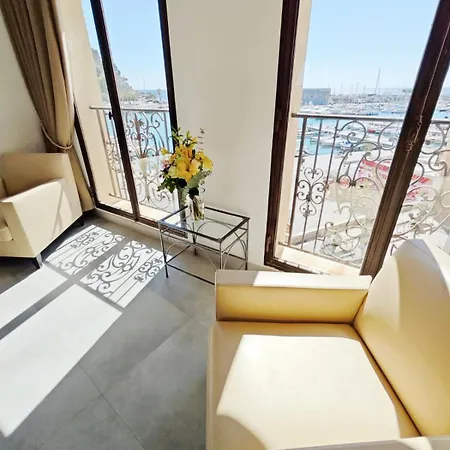 Pensjonat Loc - Meublee Cassis